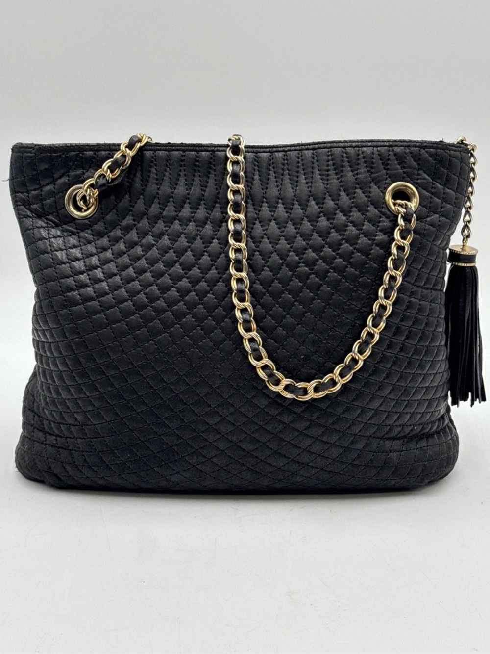 Bally Vintage Black Quilted Leather Shoulder Bag with Gold Chain/Accents EUC - Picture 2 of 16